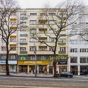  Hostel Helen U Namesti Miru Tschechische Republik